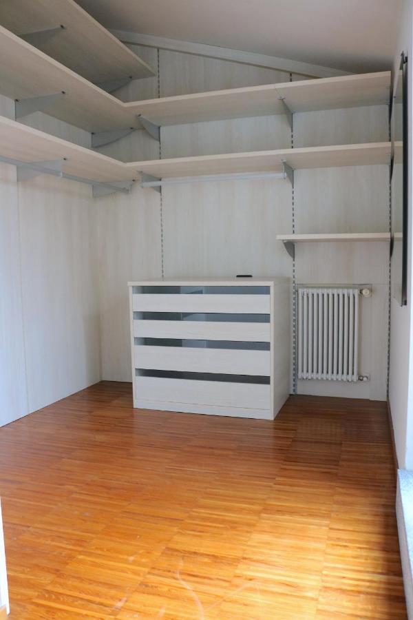 Navigli Design Apartment With Balcony ミラノ エクステリア 写真